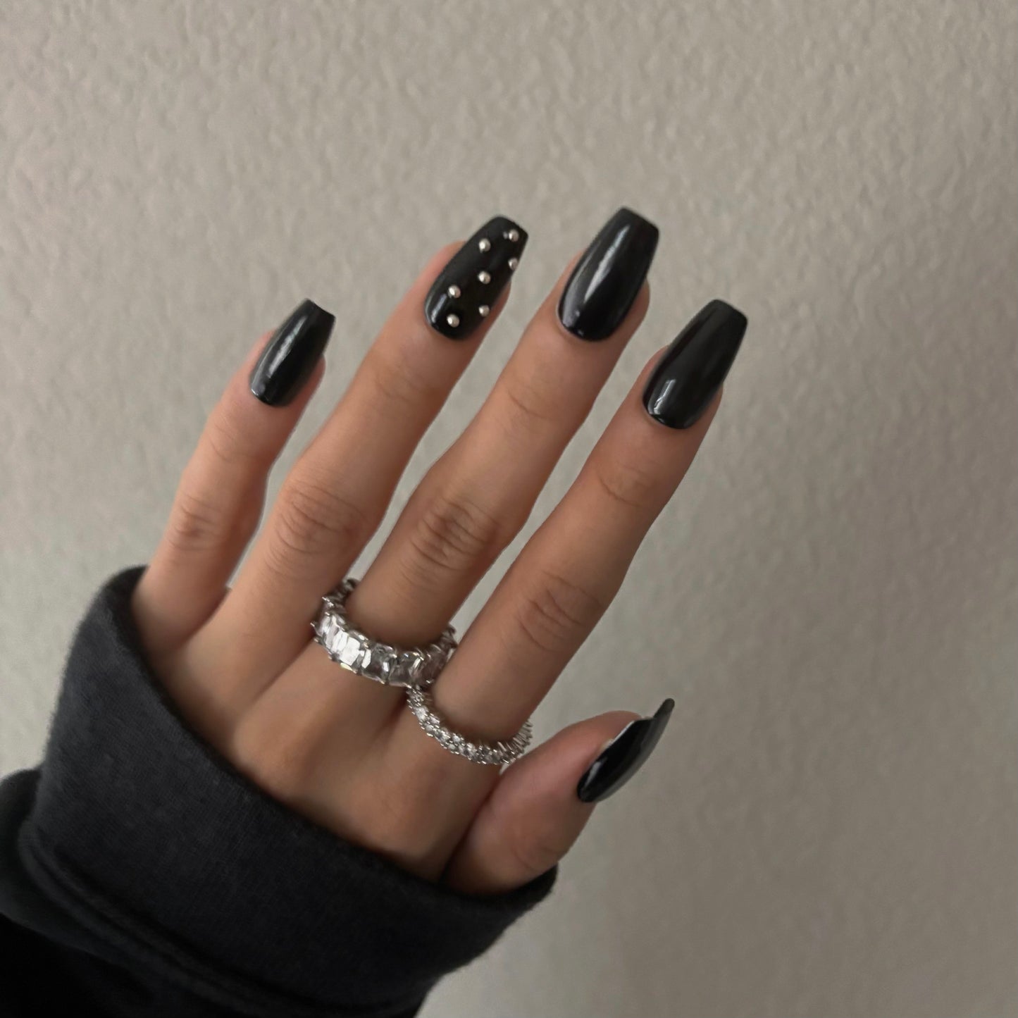 Noir Press On Nail Kit