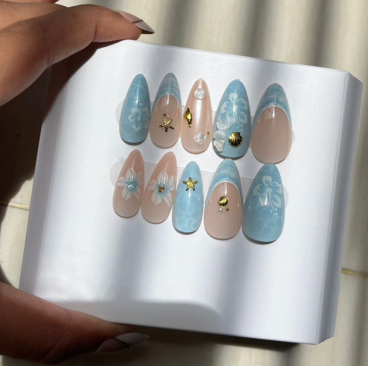 Beach Day Press On Nail Kit