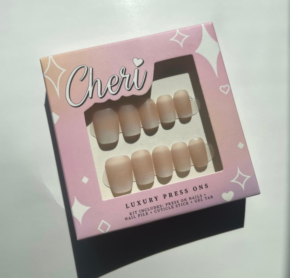 Laiba Press On Nail Kit