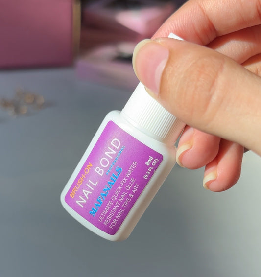Brush on Nail Glue